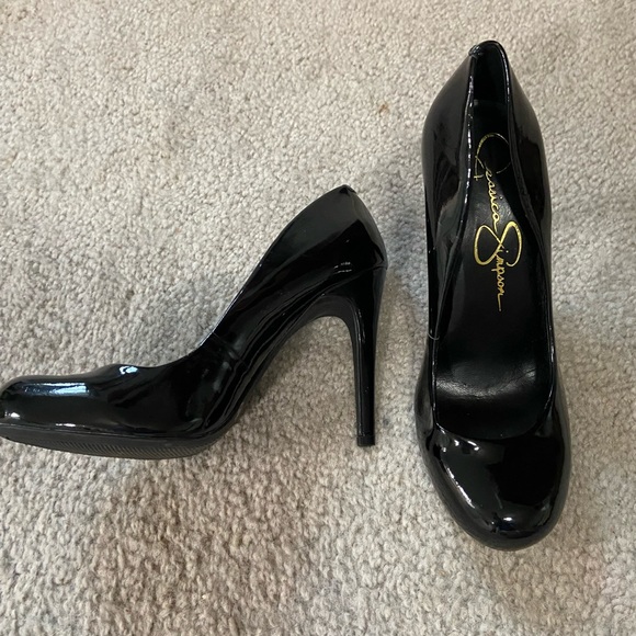Jessica Simpson Shoes - Jessica Simpson black patent leather heels